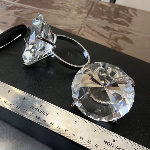 2 Cut Glass VERY LARGE Faux Diamond Ring Engagement Party for Table Deco - Picture 4 of 7